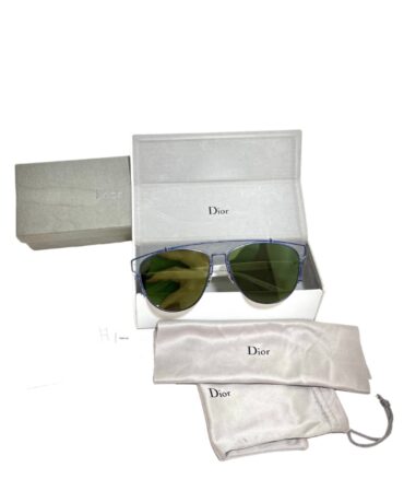 02E7463A-AEF4-4648-B245-1D589CEFE021