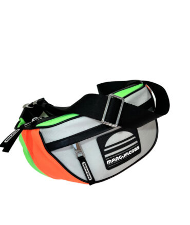 C6A39925-8A97-423D-AC96-3F396D8B7F3D