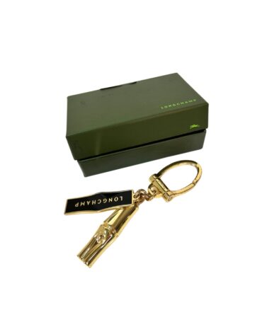 61C585CF-60CA-47A5-8D1A-7BD69A72626B