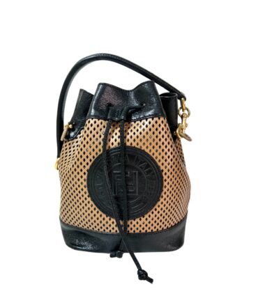 399DB409-0CB6-48D0-A41D-862AF22A9398