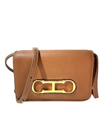 9B8B3A45-40DC-4F0D-8CD1-56A669694B15