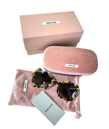 AE2FE6EA-4F14-4160-A6E0-F0F98F29D93C