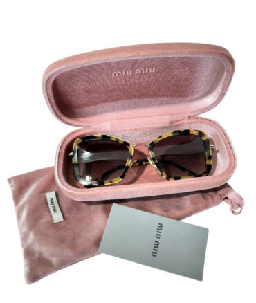 EA6788A1-CBE4-4F52-958C-34DEF7E6E0F6