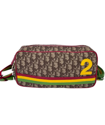 3F62F98A-A8FA-4E4A-8891-63342043E151