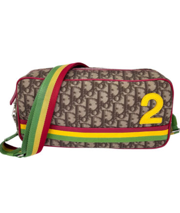 9471BAC5-5E64-47B1-B115-C09FD21FB334