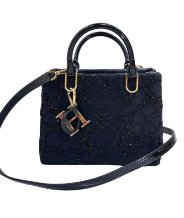 EC59279D-0B7D-4B65-879D-0441A4F5675E