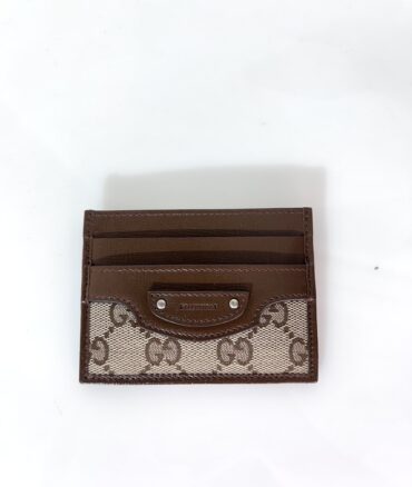 D01CD5DA-ED99-4700-A08C-2B6580CAE57B