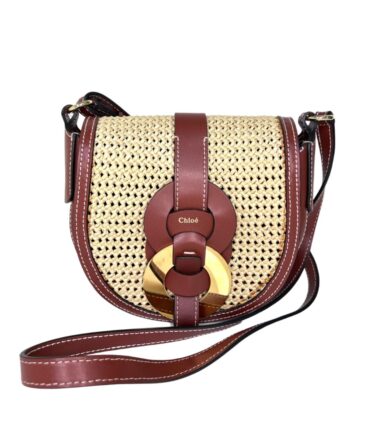 6E516102-9FB8-401D-B246-1FAAC7B25B36