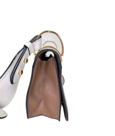 C7167DF8-08BF-4EE4-A3AC-62771C5D129D