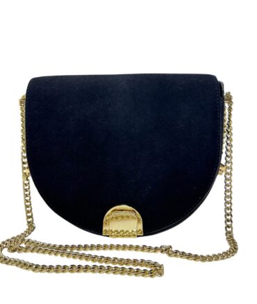 89BDA605-41F6-4F37-8390-27A9920DA26A