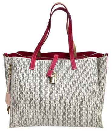 FECC7D5F-7B45-4CD6-B408-F0185E0F89C3